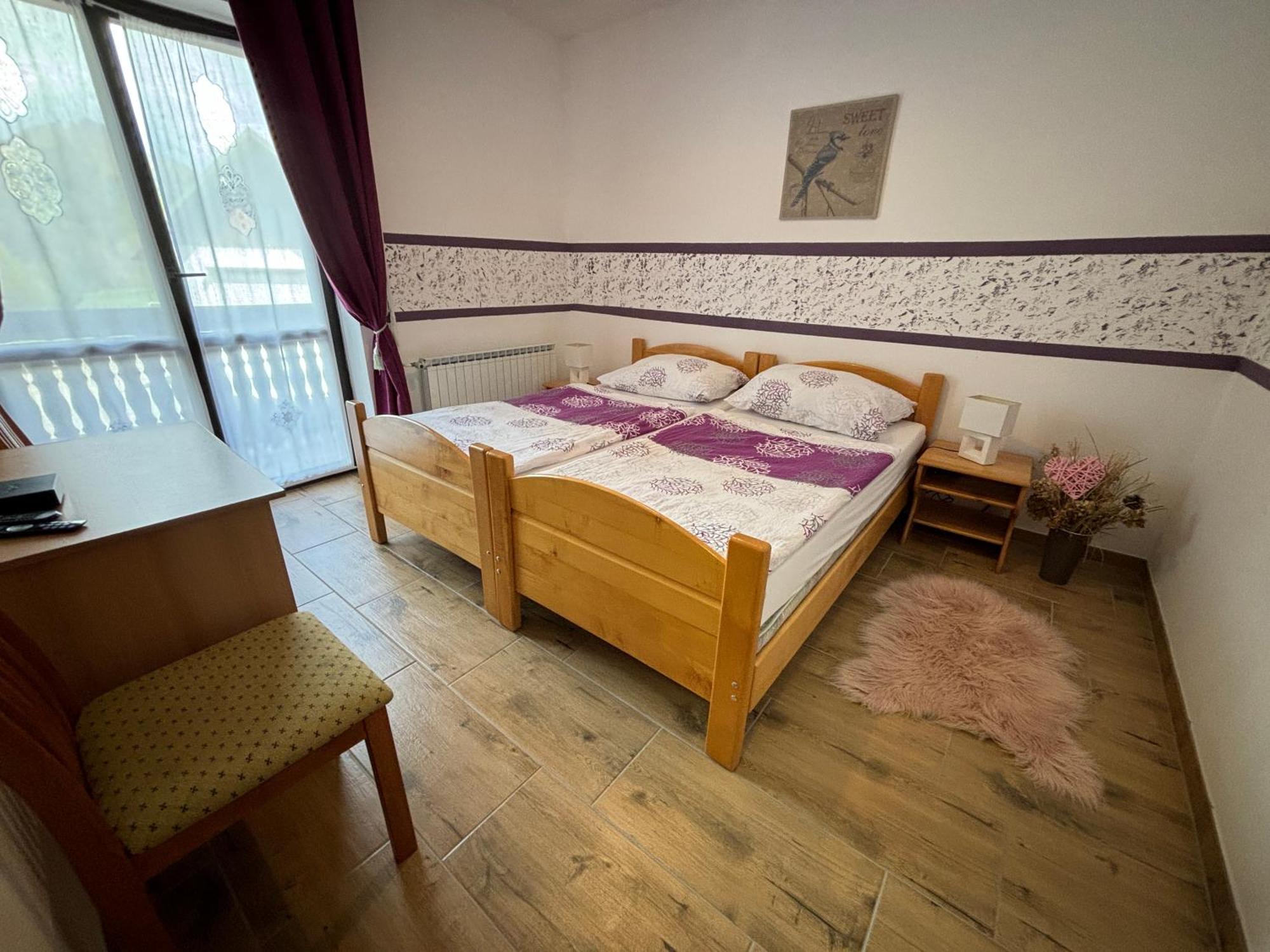 Guest House Kmecki Hram Fortuna Idrija Ngoại thất bức ảnh